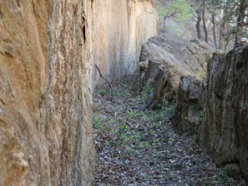 Il percorso nella roccia