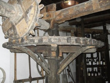 L'intérieur du moulin à Aymavilles